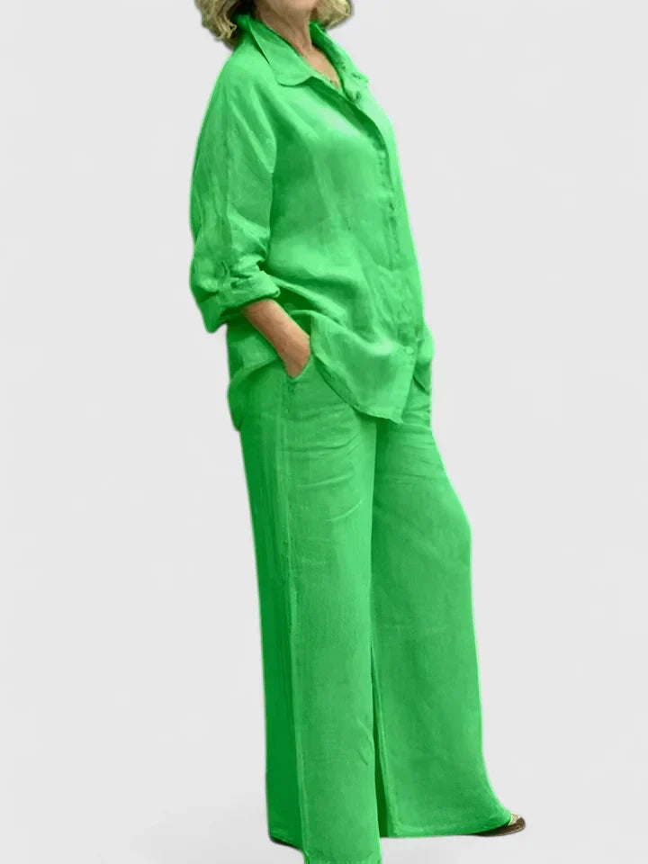 Solid color women's two-piece set. Comfortable, chic, and perfect for everyday casual style.