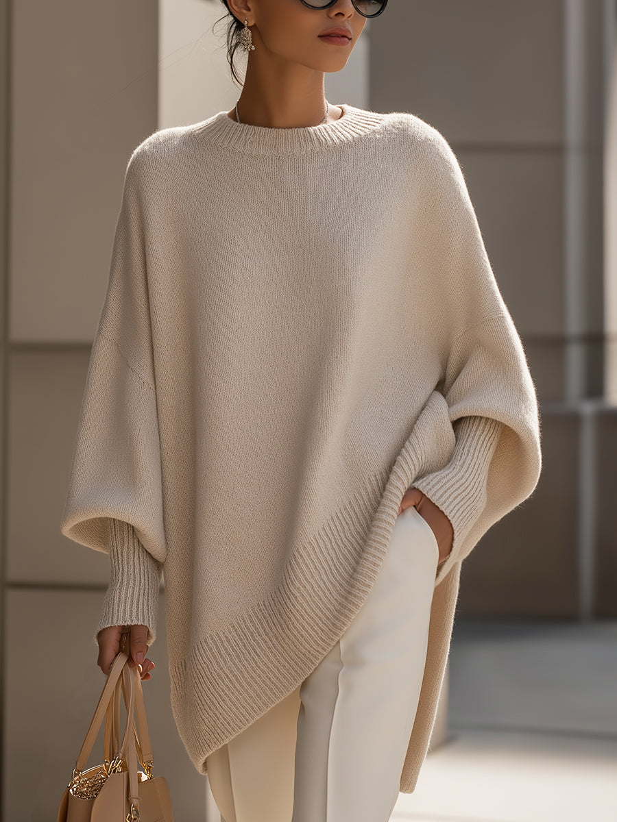Women's cozy oversized sweater in a relaxed fit, perfect for everyday comfort and chic fall fashion.