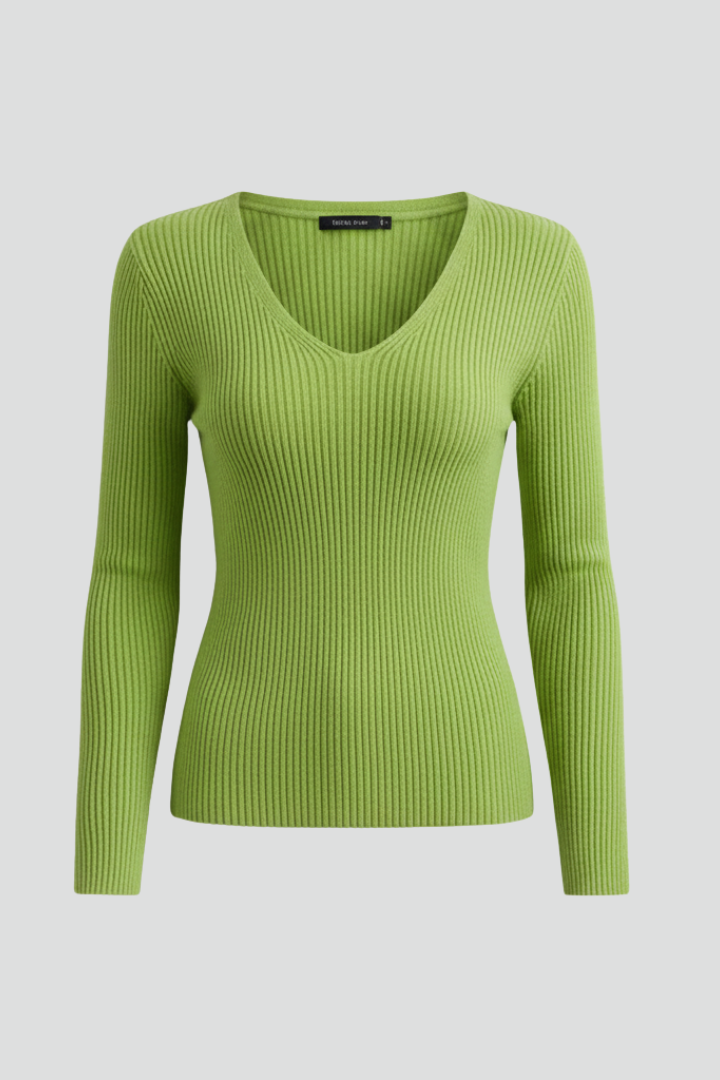 Women's cozy v-neck knit jumper, long sleeves, perfect for autumn/winter comfort.