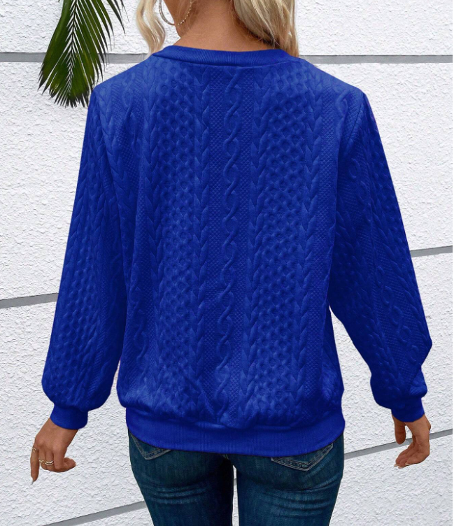 Trendy women's zip-up sweater, versatile for stylish casual outfits.