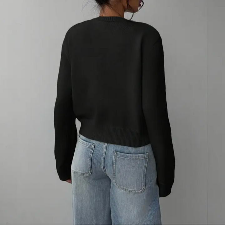 Folded cropped button cardigan, ready for wear in spring and summer
