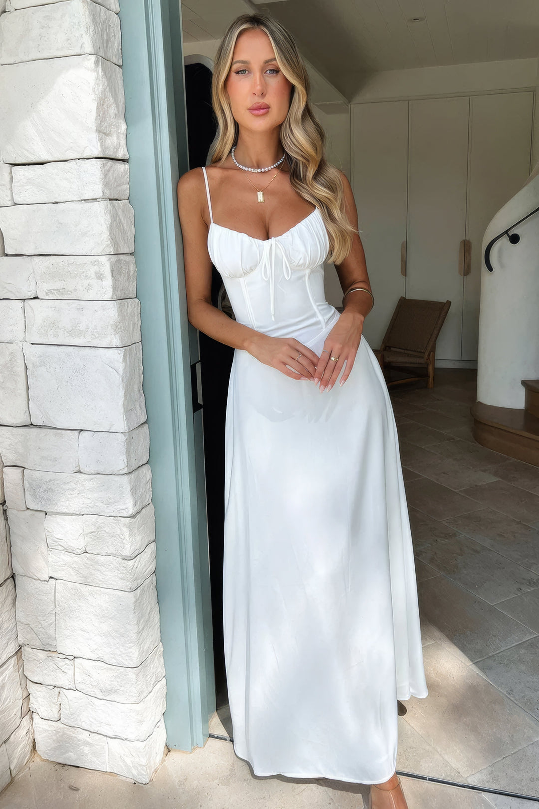 Flowy A-line sleeveless maxi dress for women, offering effortless comfort and style.