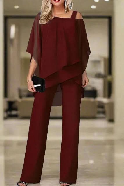 Relaxed fit women's coordinated summer outfit; a chic & comfortable two-piece set for casual elegance.