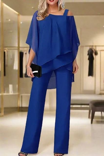 Elegant women's two-piece outfit for effortless style; comfortable, versatile, and suitable for any occasion.