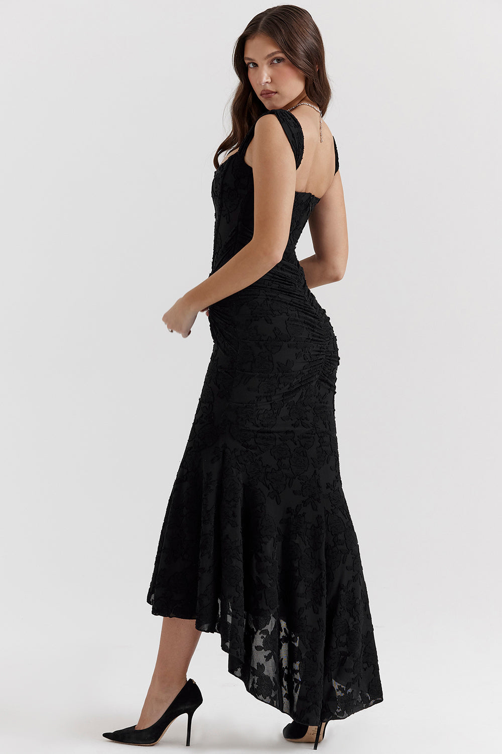 Stunning bodycon homecoming dress for women, perfect for prom or evening events.