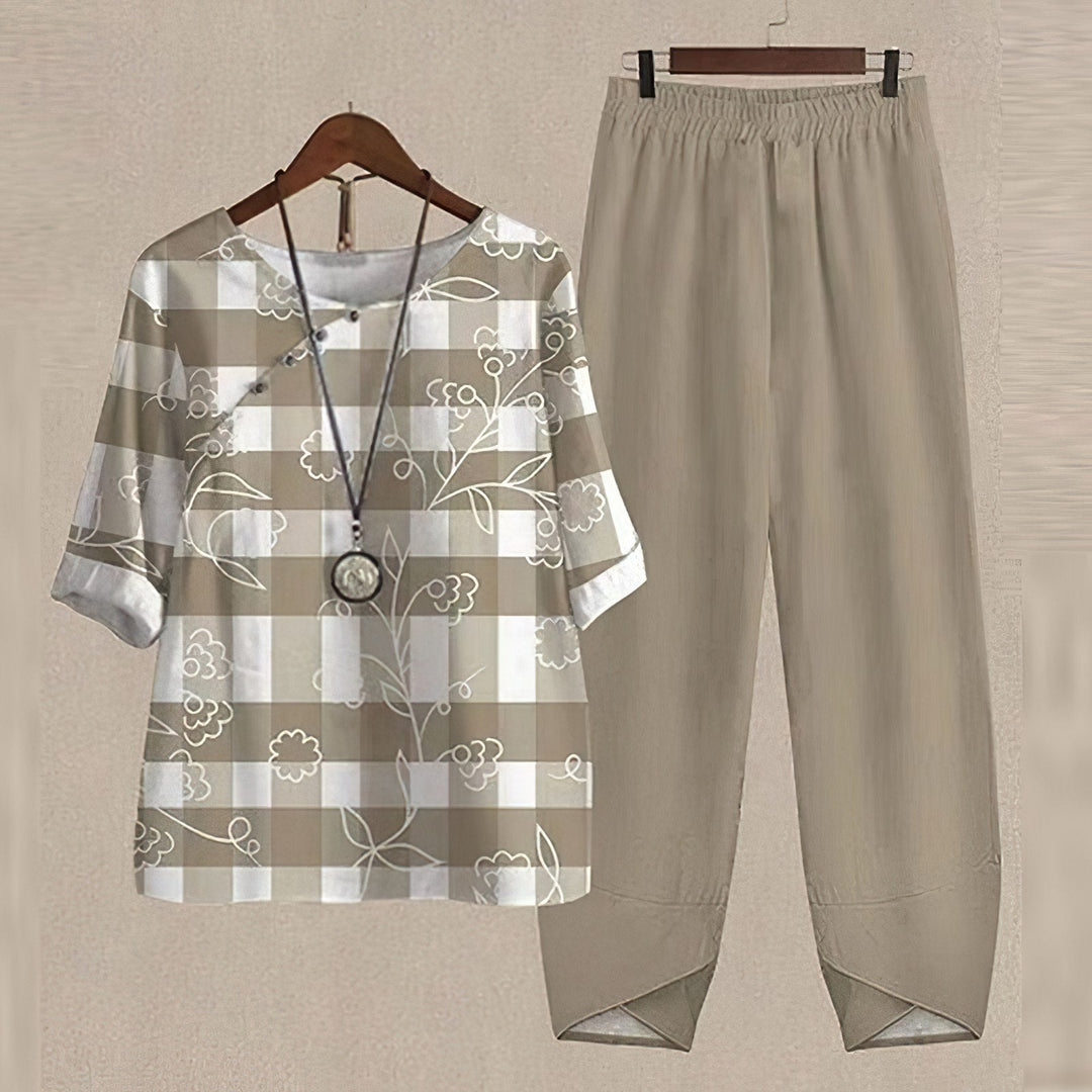 Women's fashionable floral 2-piece set, combining ultimate comfort with summer style & ease.