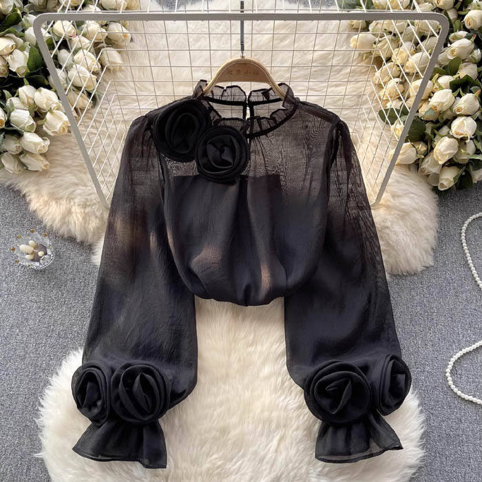 Feminine and chic women's flowy blouse, a stylish & comfortable top for modern women.