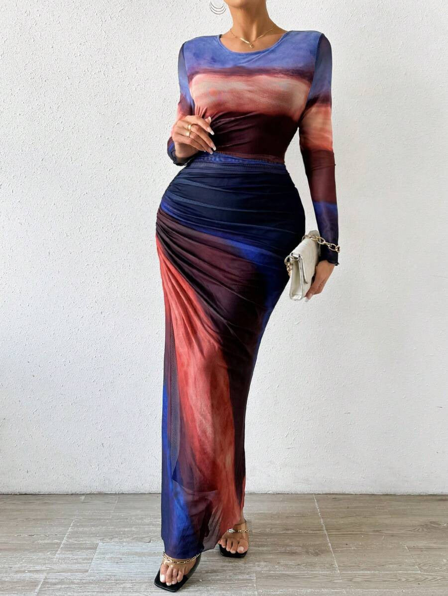 Stylish women's long sleeve bodycon maxi dress, perfect for elegant evening wear.