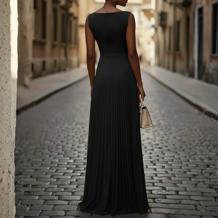 Versatile women's sleeveless pleated maxi dress with boat neck, perfect as a summer dress or evening gown.