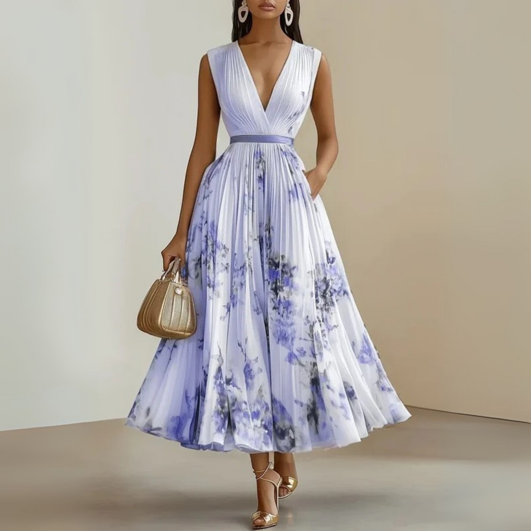 Flowy women's pleated V-neck maxi dress. Cinched waist and discreet pockets for style and convenience. Perfect for events.