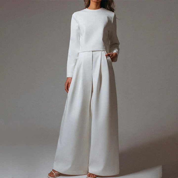Versatile women's palazzo two-piece set, comfortable cotton for casual or travel fashion.