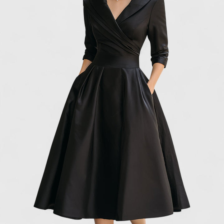 Women's fashion midi dress, V-neck, 3/4 sleeves, an elegant and comfortable wardrobe essential.