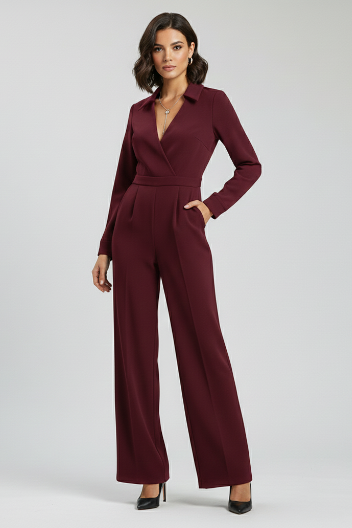 Fashionable women's wide leg jumpsuit with shirt collar, combining comfort & chic style.