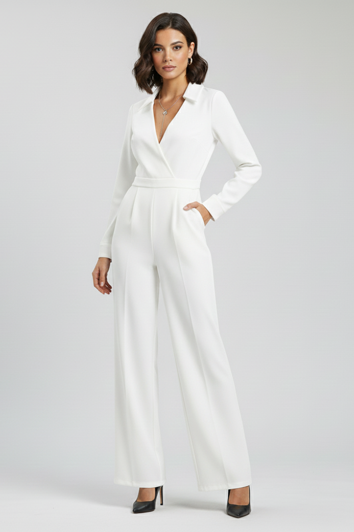 Sophisticated women's wide leg jumpsuit with elegant shirt collar, ideal for versatile fashion.