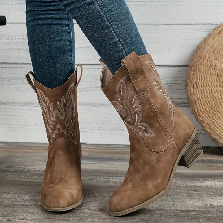 Women's embroidered western block heel boots in cowboy style for a trendy look