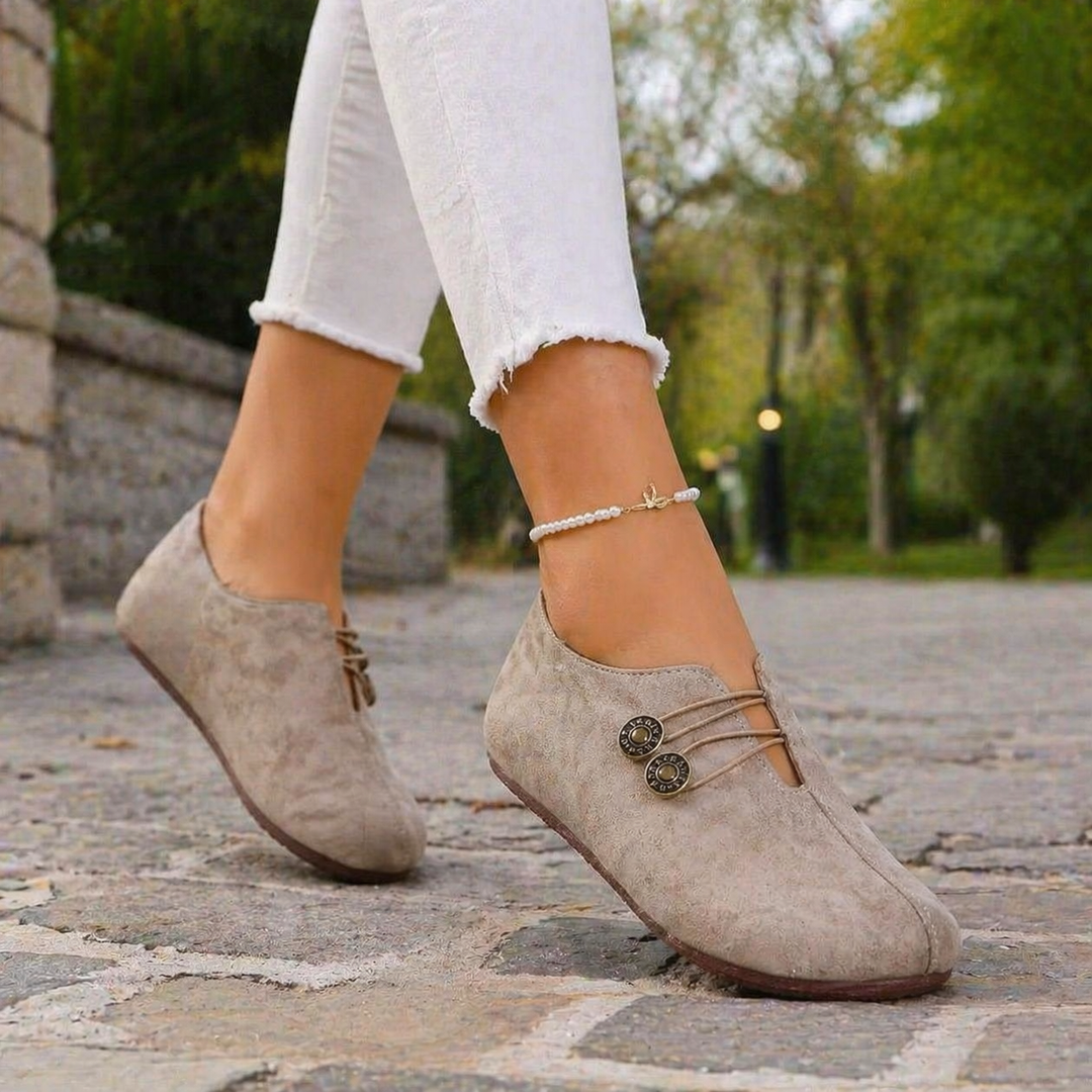 Women's flexible barefoot slip-on shoes, ideal for natural movement & comfortable walking.