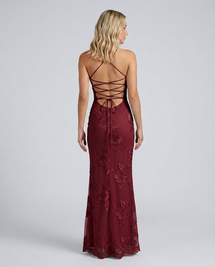 Versatile women's floral appliqué maxi dress, ideal for parties, formal wear, and summer occasions.