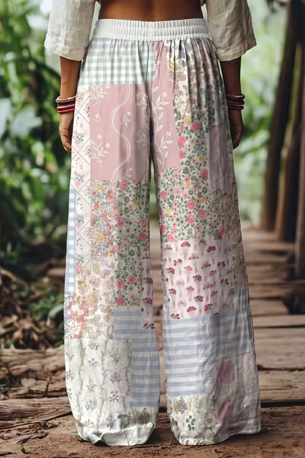 Summer-ready women's cropped pants with a beautiful floral pattern and loose fit.
