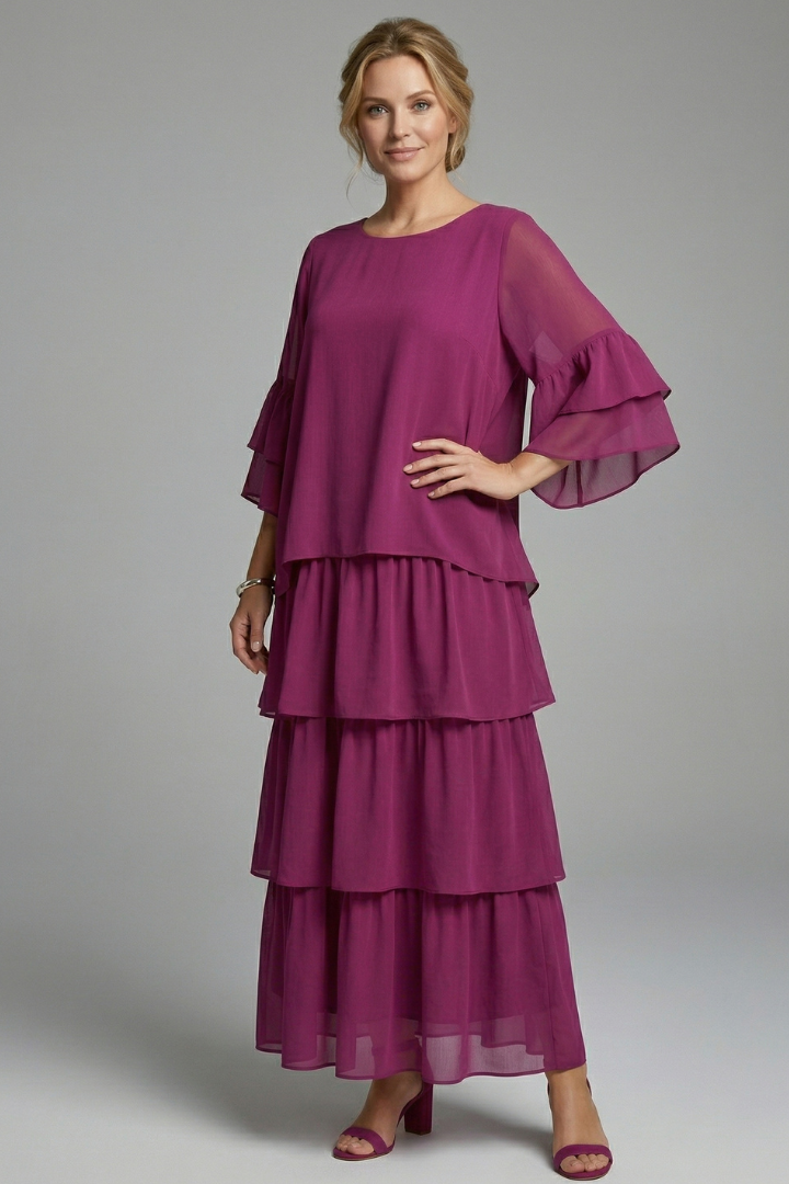 Stylish women's round neck maxi dress, flowy tiered skirt creates an elegant and comfortable silhouette.