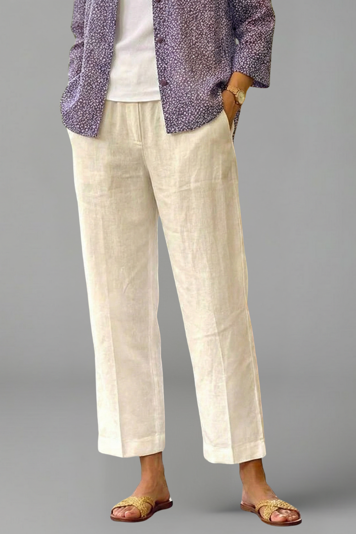 Full-length women's straight leg trousers, an everyday essential with a comfortable elastic waist & pockets.