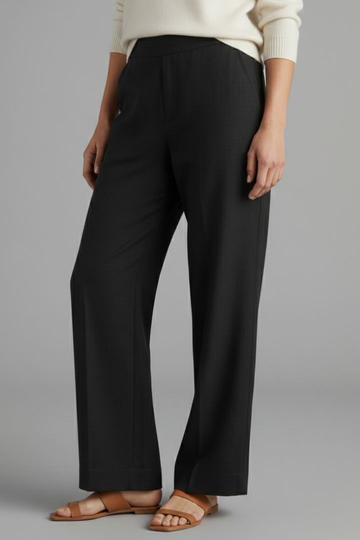 Stylish women's straight leg trousers with elastic waist, full-length design for a modern casual look.