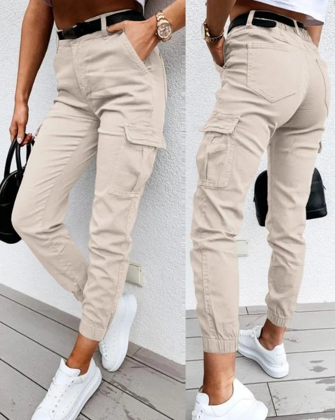 Comfortable women's high waist cargo joggers for everyday casual wear & trendy streetwear style. Relaxed fit pants.
