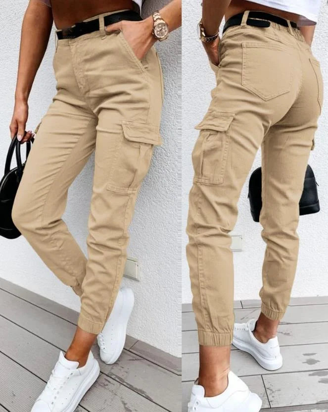Versatile high waist cargo jogger pants for women. Functional utility pockets, great for casual comfort & streetwear style.
