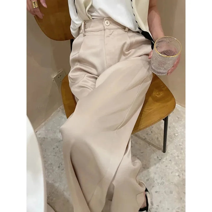 Effortless women's wide leg pants, high waist, loose & flowy fit, summer style essential.