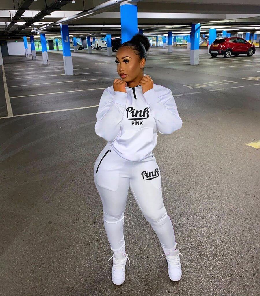 Complete women's letter print two-piece casual tracksuit outfit, relaxed fit.