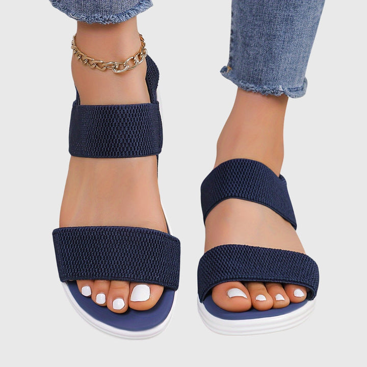 Casual orthopedic sandals for women, lightweight & comfortable, ideal for daily wear.