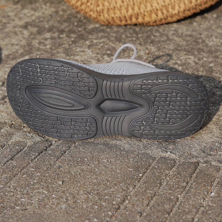 Minimalist women's ribbed casual sneakers. Super lightweight and comfortable for everyday wear and all-day ease.