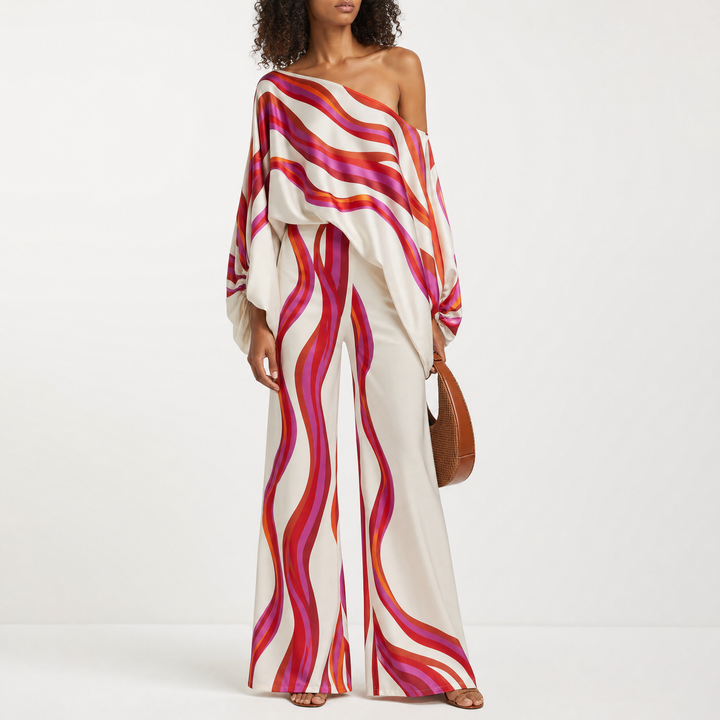 Relaxed fit off-shoulder two-piece set for women. Great vacation wear & summer fashion.