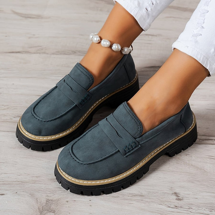 Wide toe box women's loafers, orthopaedic design for superior comfort & foot health.