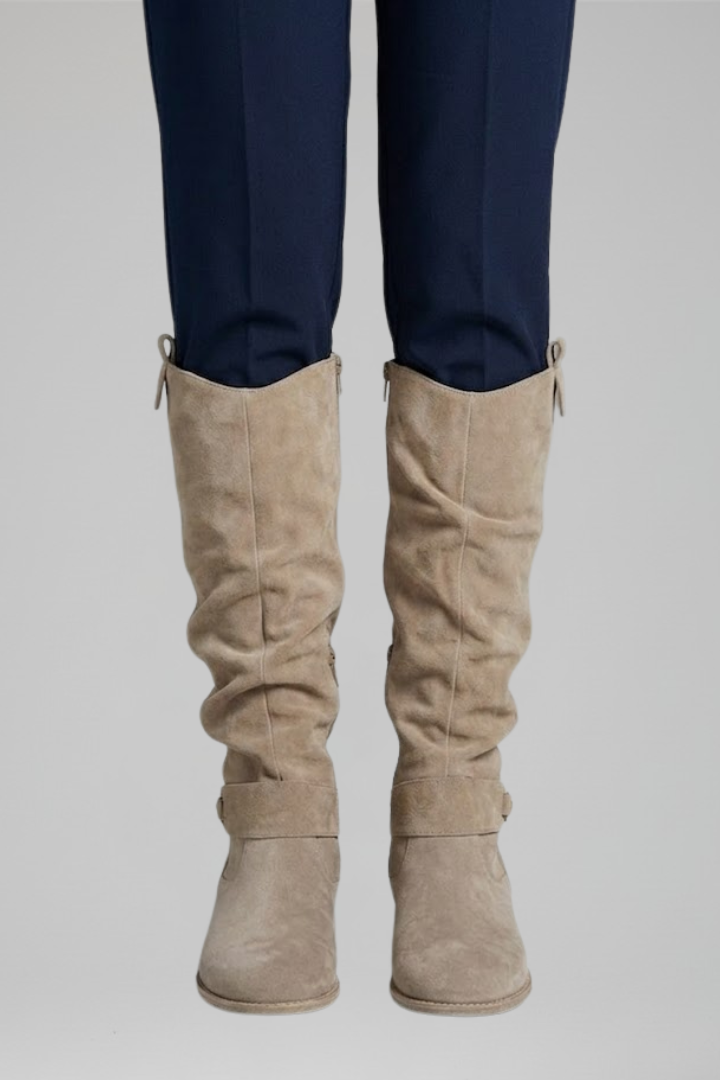 Stylish women's knee-high orthopaedic boots with side zipper, perfect for fall and winter fashion.