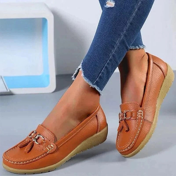 Women's orthopedic loafers, all-day comfort & arch support. Stylish flats for everyday wear.