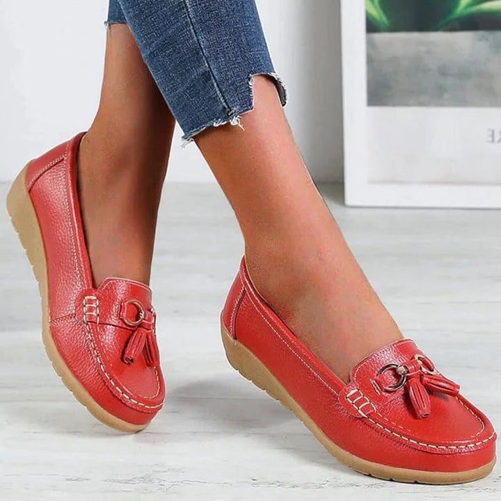 Side view: Women's stylish orthopedic flats with arch support, ideal for walking & casual wear.