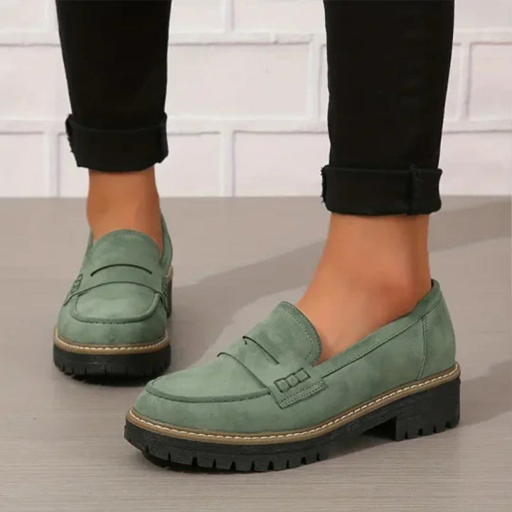 Casual women's orthopedic loafers, slip-on style with arch support for all-day comfort.