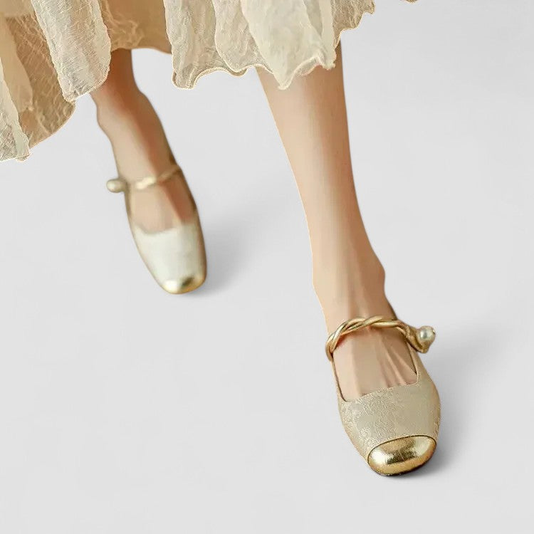 Classic women's orthopedic Mary Jane footwear, stylish low block heel for daily elegance.