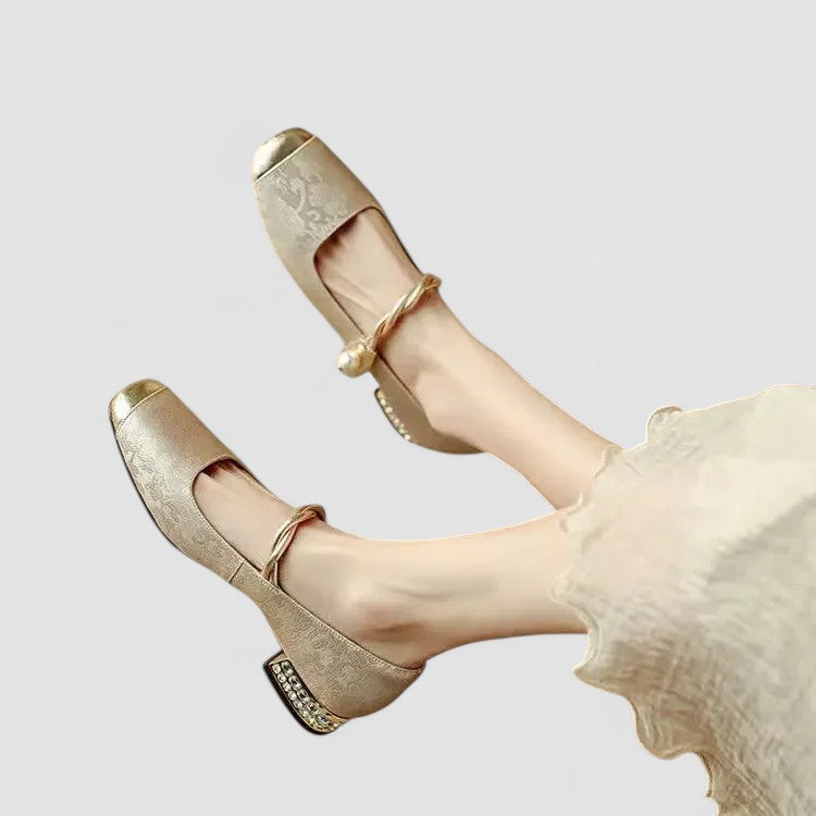 Fashionable women's Mary Jane shoes, orthopedic comfort, elegant low block heel design.