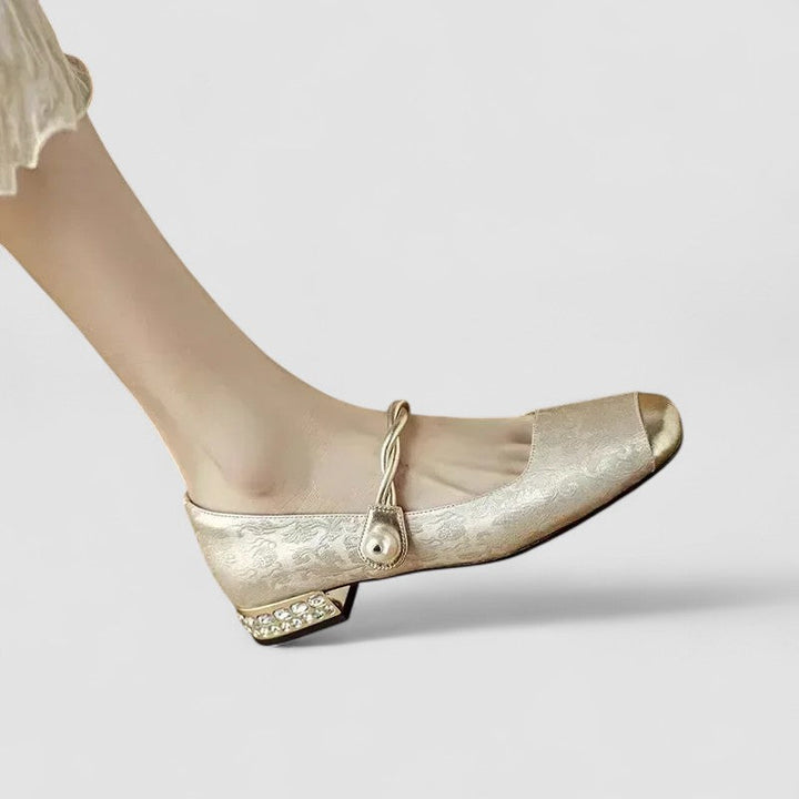Women's supportive orthopedic Mary Jane footwear, blending vintage style with a low block heel.