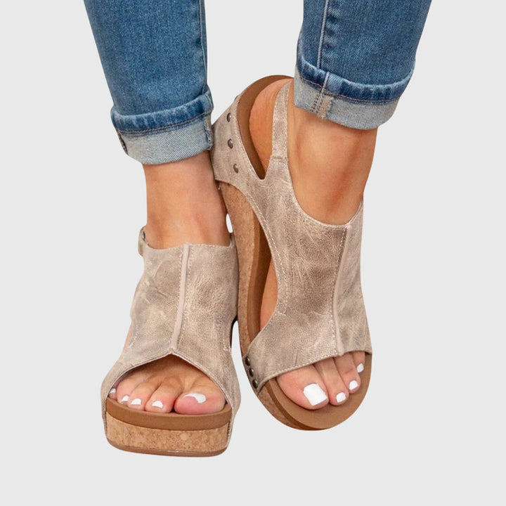 Comfortable women's walking sandals with superior arch support, ideal for all-day wear.
