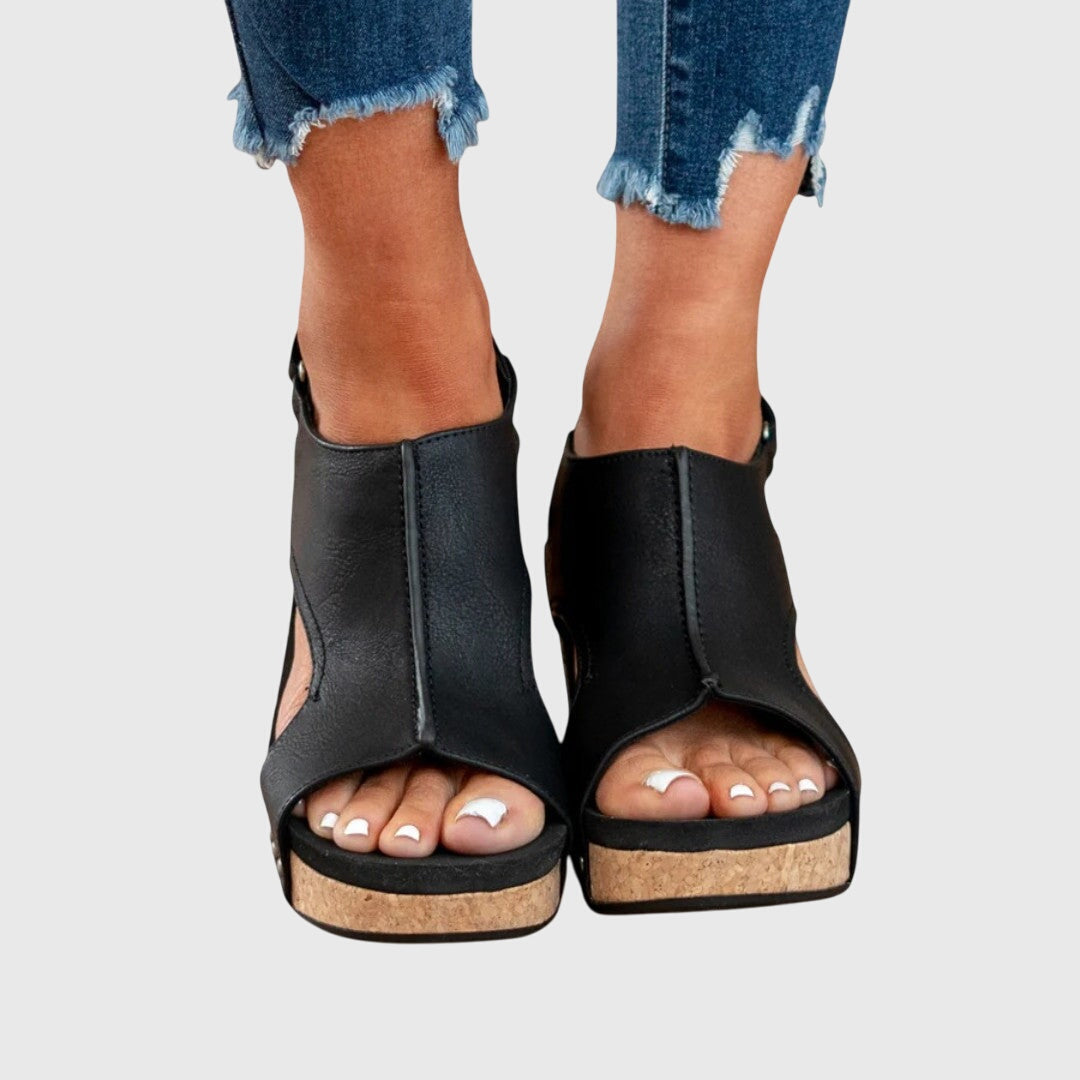 Women's summer sandals with arch support, designed for comfortable, stylish all-day wear.