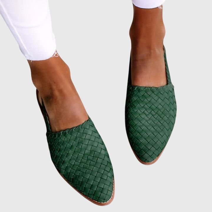 Posture-correcting women's comfort sandals, providing pain relief and foot health for daily wear.