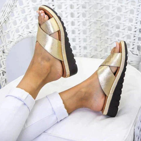 Women's comfortable orthopedic sandals, perfect for daily wear, offering adjustable support for arches.
