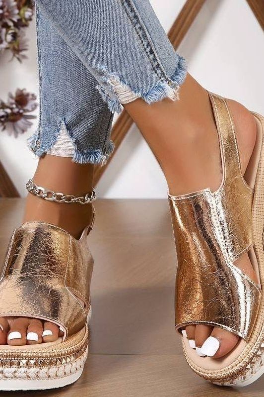 Stylish women's slip-on sandals, orthopedic comfort & arch support for casual summer walking.