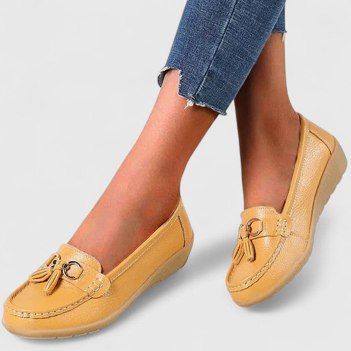Work-ready women's slip-on loafers, combining formal style with orthopedic comfort.