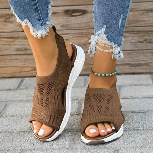 Open-toe women's walking sandals, orthopedic design with arch support for all-day comfort.