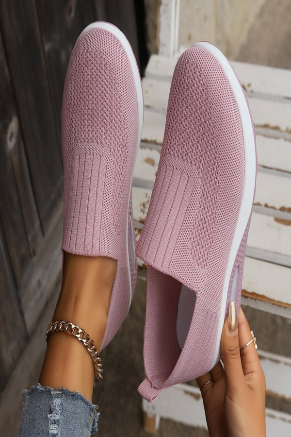 Women's supportive walking shoes for comfort. Orthopedic design aids pain relief & everyday wear.