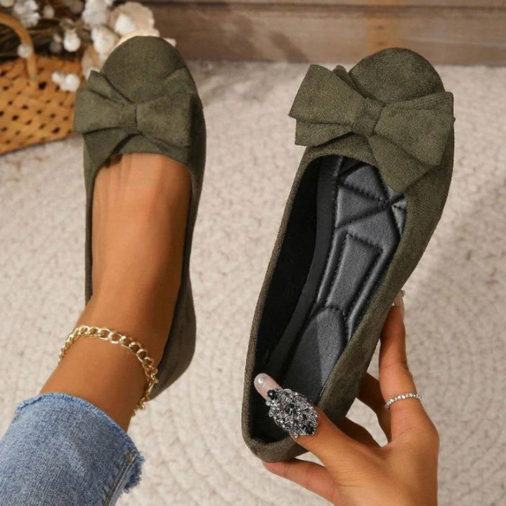 Ladies wide fit ballet flats, orthopedic design ensures all-day foot comfort & support.