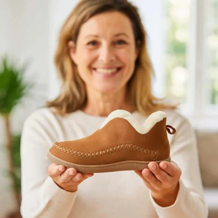Anti-slip women's warm winter shoes, cushioned support for cold weather walking & orthopedic comfort.